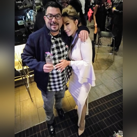 Meet your Posher, J - Picture 9 of 17